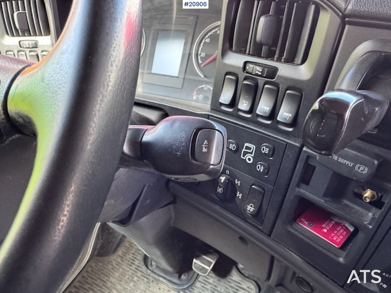 Camião basculante Scania R560: foto 47