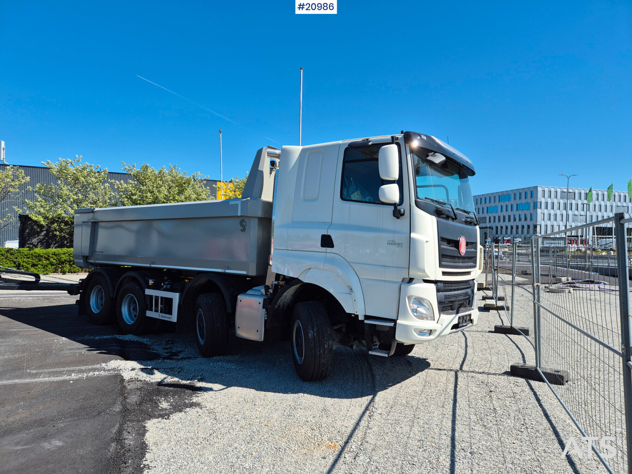 Tatra 8P6R43 - Camião basculante: foto 3 Tatra 8P6R43 - Camião basculante: foto 3