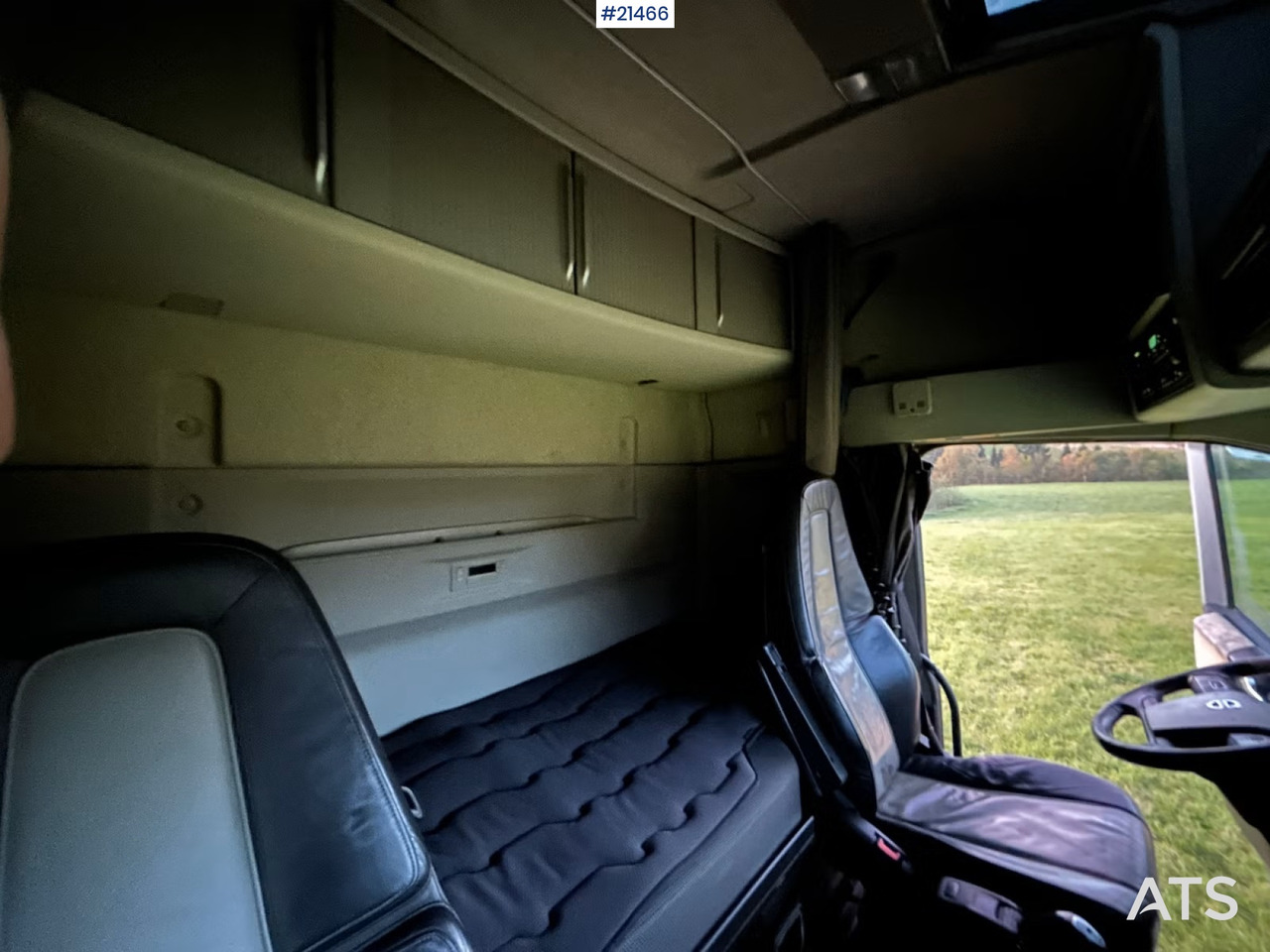 Tractor Volvo FH540: foto 8