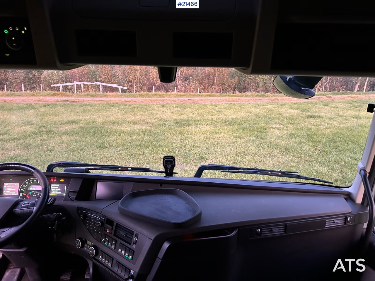 Tractor Volvo FH540: foto 9