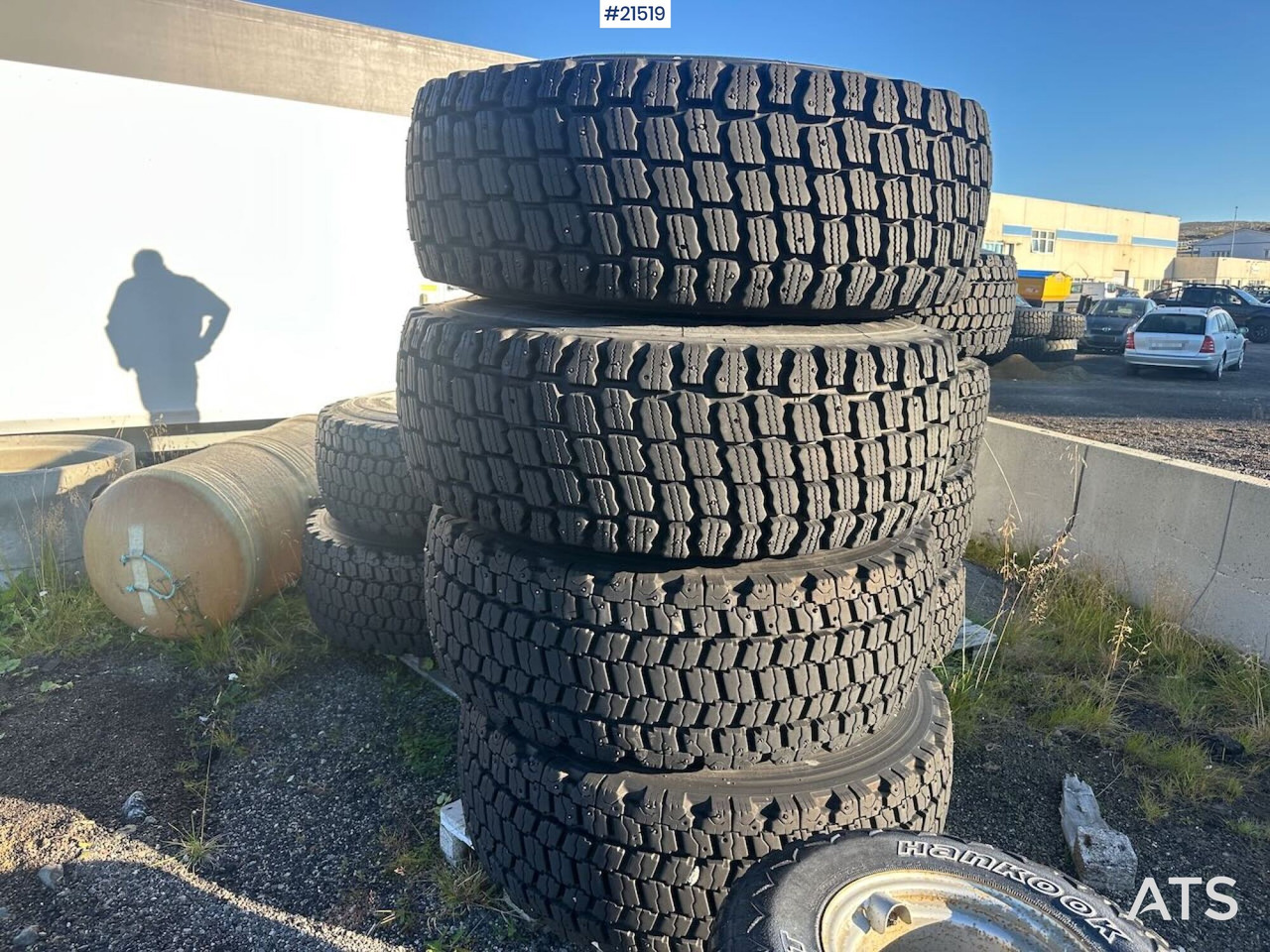 Triangle hjullaster dekk på felg til Volvo L110 hjullaster - Pneu por Máquina de construção: foto 1 Triangle hjullaster dekk på felg til Volvo L110 hjullaster - Pneu por Máquina de construção: foto 1