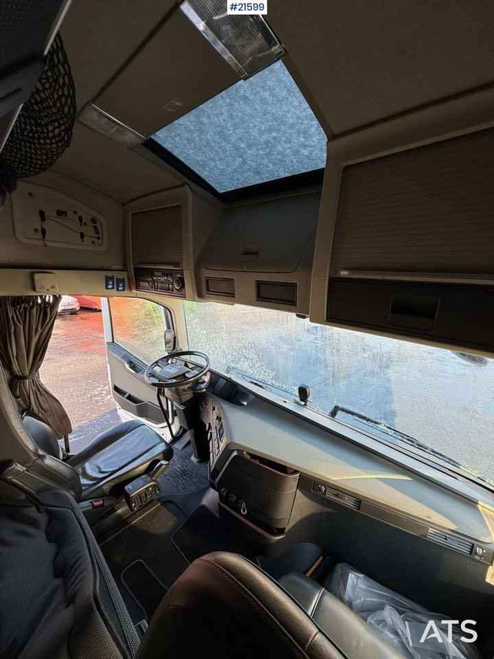 Leasing de Volvo 540 8x4 dyrebil m/ Finkl påbygg, onspot og godkjent til 225 dyr Volvo 540 8x4 dyrebil m/ Finkl påbygg, onspot og godkjent til 225 dyr: foto 39
