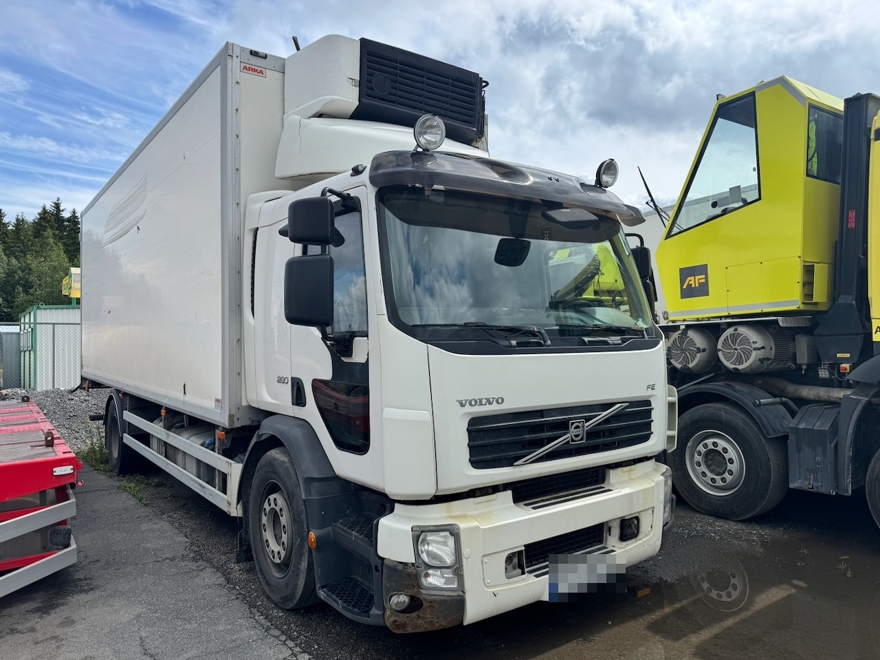 Volvo FE280 - Camião furgão: foto 2 Volvo FE280 - Camião furgão: foto 2