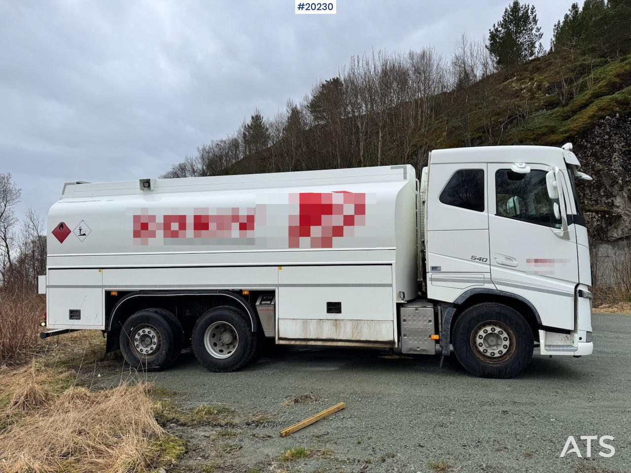Volvo FH540 - Caminhão tanque: foto 5 Volvo FH540 - Caminhão tanque: foto 5