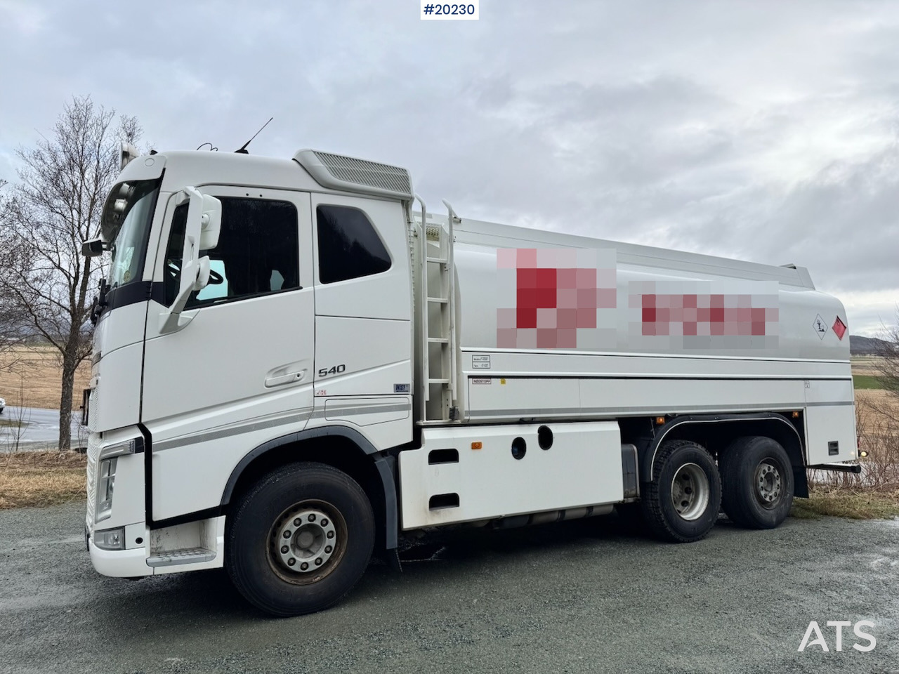 Volvo FH540 - Caminhão tanque: foto 2 Volvo FH540 - Caminhão tanque: foto 2