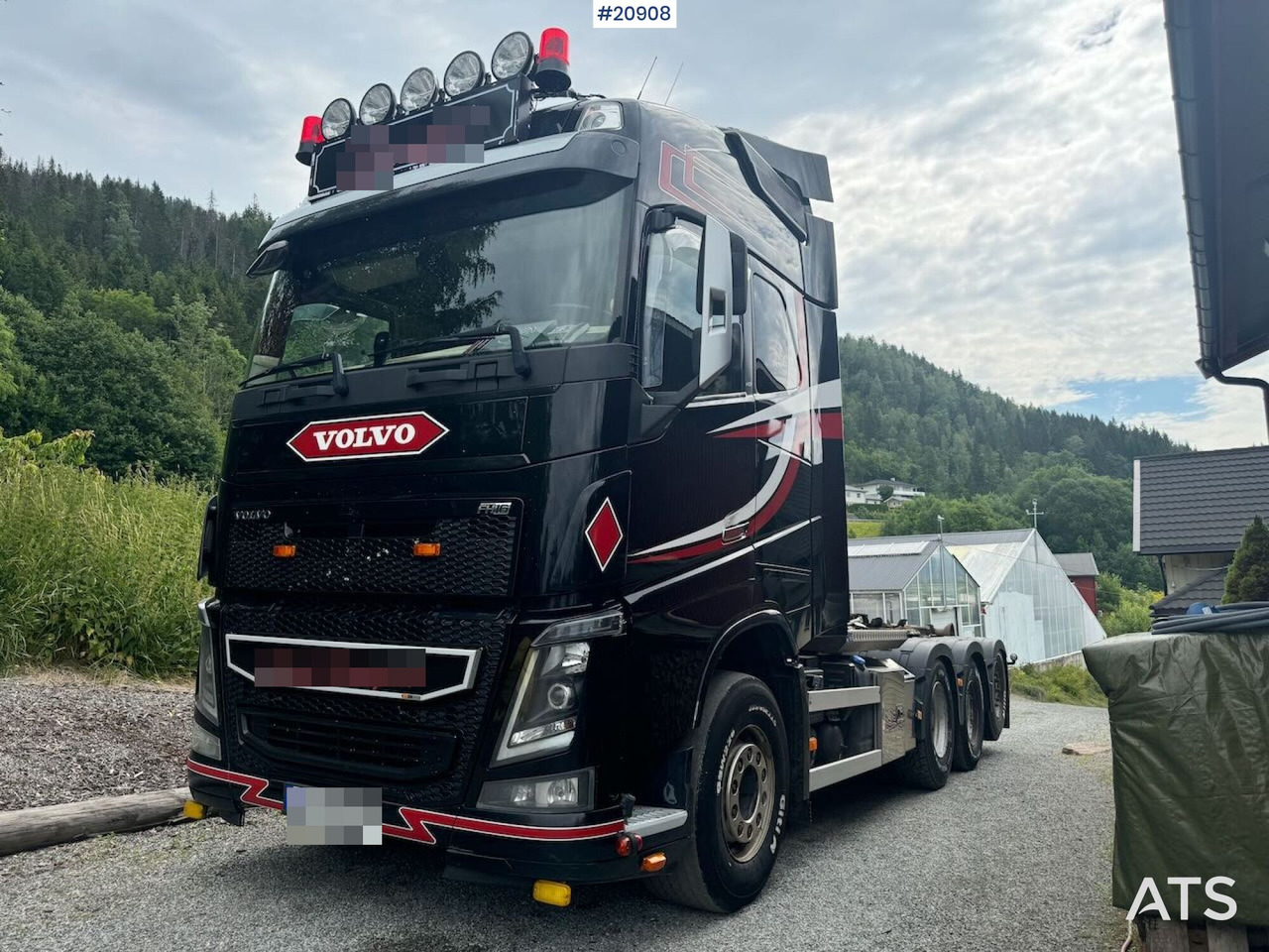 Volvo FH750 - Camião polibenne: foto 1 Volvo FH750 - Camião polibenne: foto 1