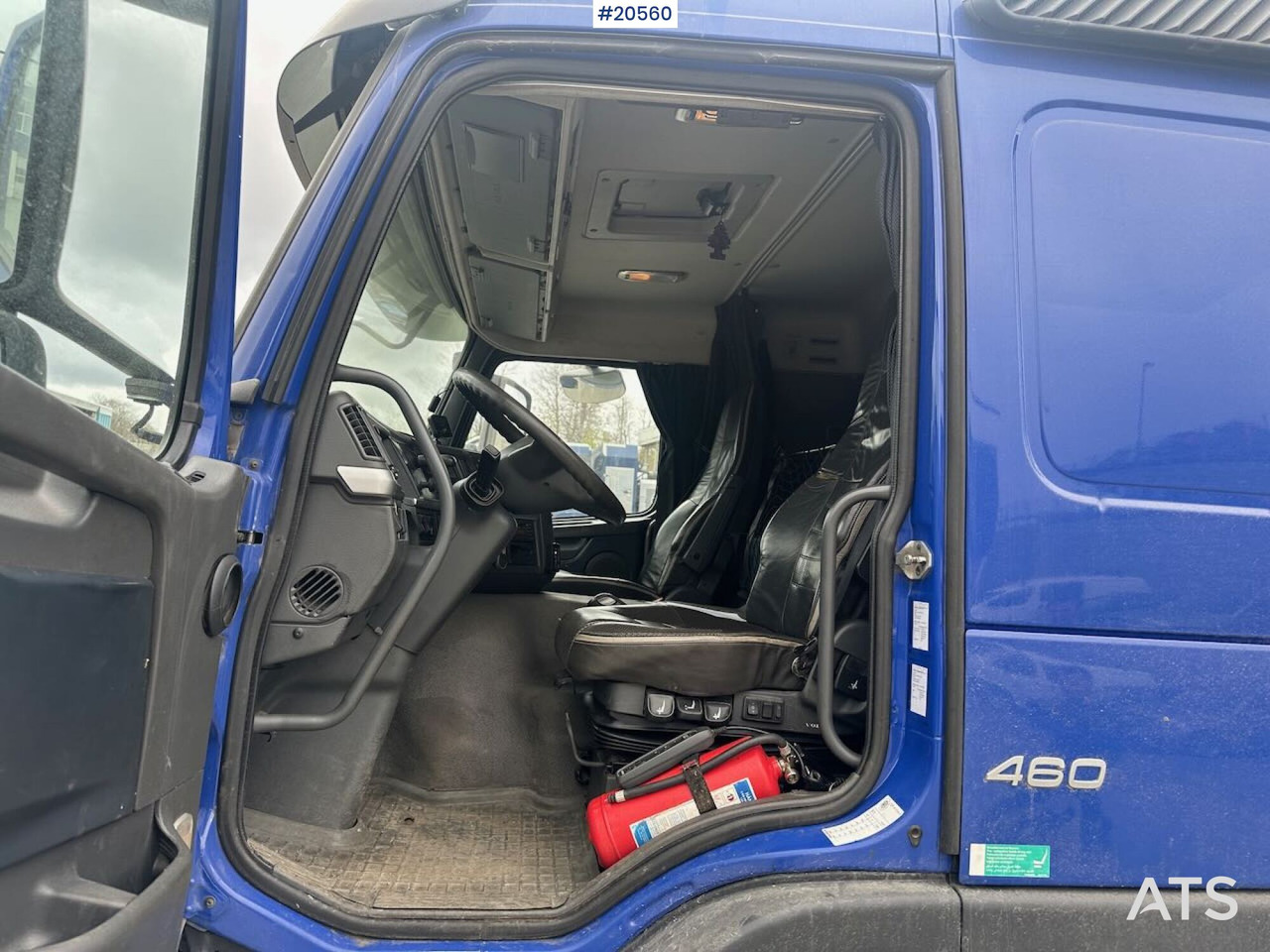 Caminhão limpa fossa Volvo FM460: foto 27