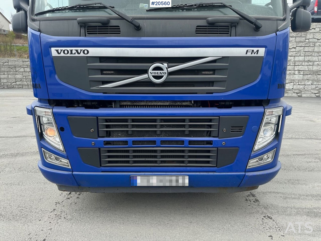 Caminhão limpa fossa Volvo FM460: foto 10