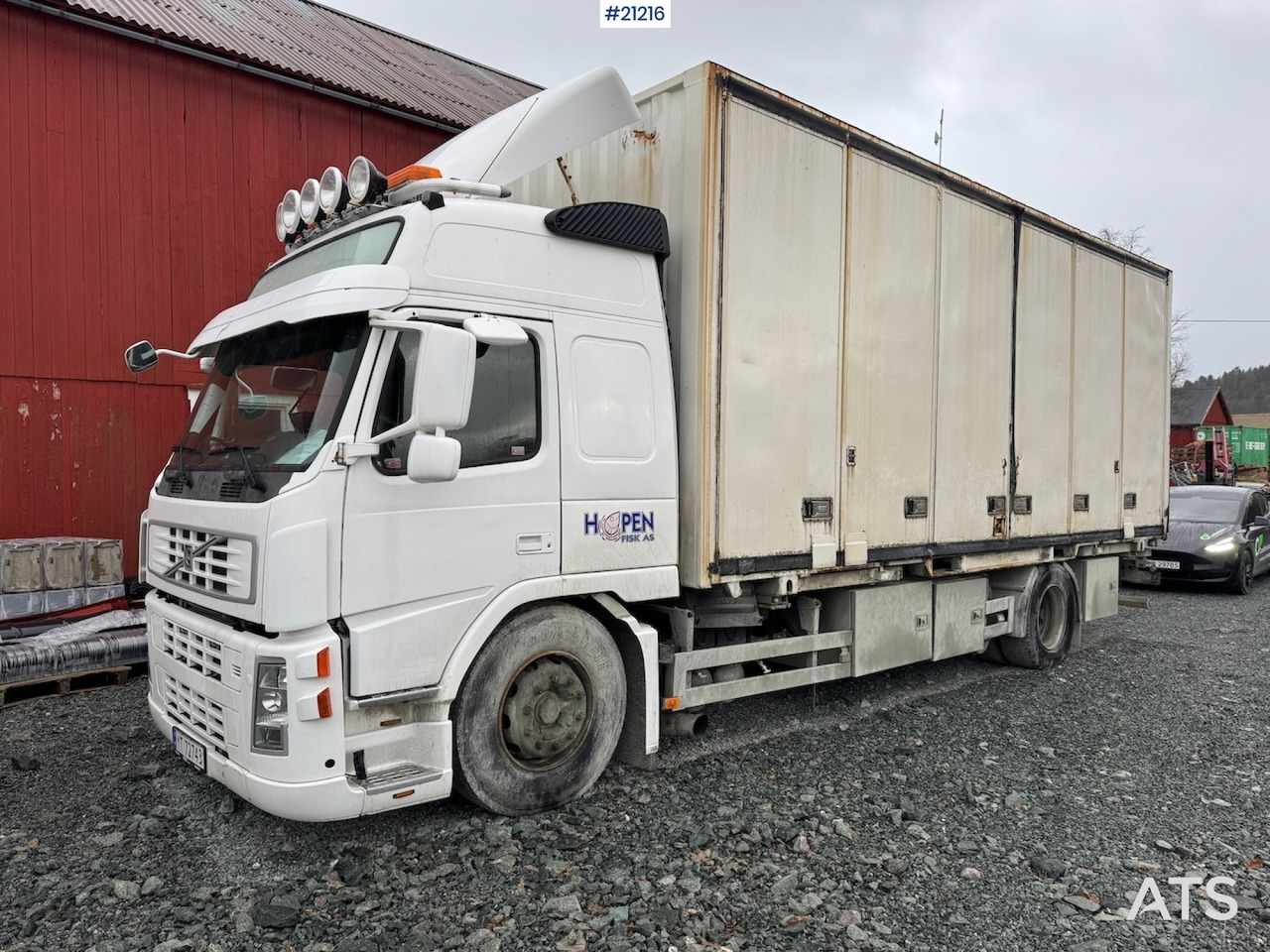 Volvo FM9 - Camião furgão: foto 1 Volvo FM9 - Camião furgão: foto 1
