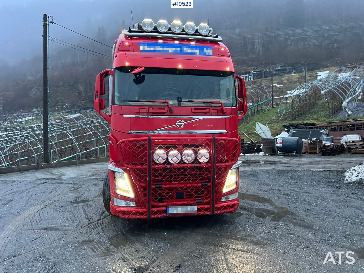 Volvo Fh540 8x4 Tømmerbil m/ 2016 M110L80 Palfinger krane og tømmerklype - Camião de transporte de madeira: foto 3 Volvo Fh540 8x4 Tømmerbil m/ 2016 M110L80 Palfinger krane og tømmerklype - Camião de transporte de madeira: foto 3
