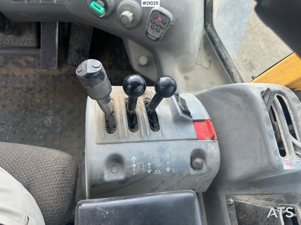 Pá carregadora de rodas Volvo L120E hjullaster m/ vekt, skuffe og overhalt motor: foto 25 Pá carregadora de rodas Volvo L120E hjullaster m/ vekt, skuffe og overhalt motor: foto 25