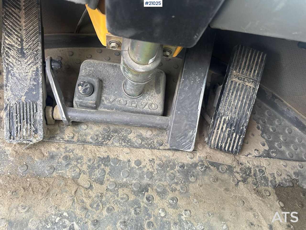 Pá carregadora de rodas Volvo L120E hjullaster m/ vekt, skuffe og overhalt motor: foto 26 Pá carregadora de rodas Volvo L120E hjullaster m/ vekt, skuffe og overhalt motor: foto 26