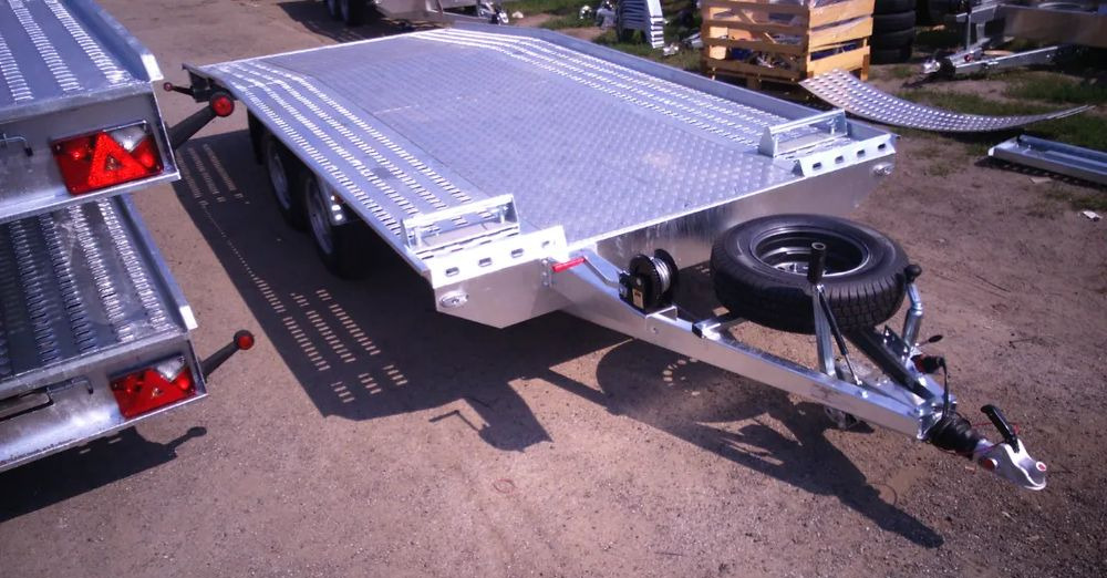 Boro NOWA LAWETA JUPITER 4,00M Z WYPEŁNIENIEM - Reboque transporte de veículos: foto 1 Boro NOWA LAWETA JUPITER 4,00M Z WYPEŁNIENIEM - Reboque transporte de veículos: foto 1