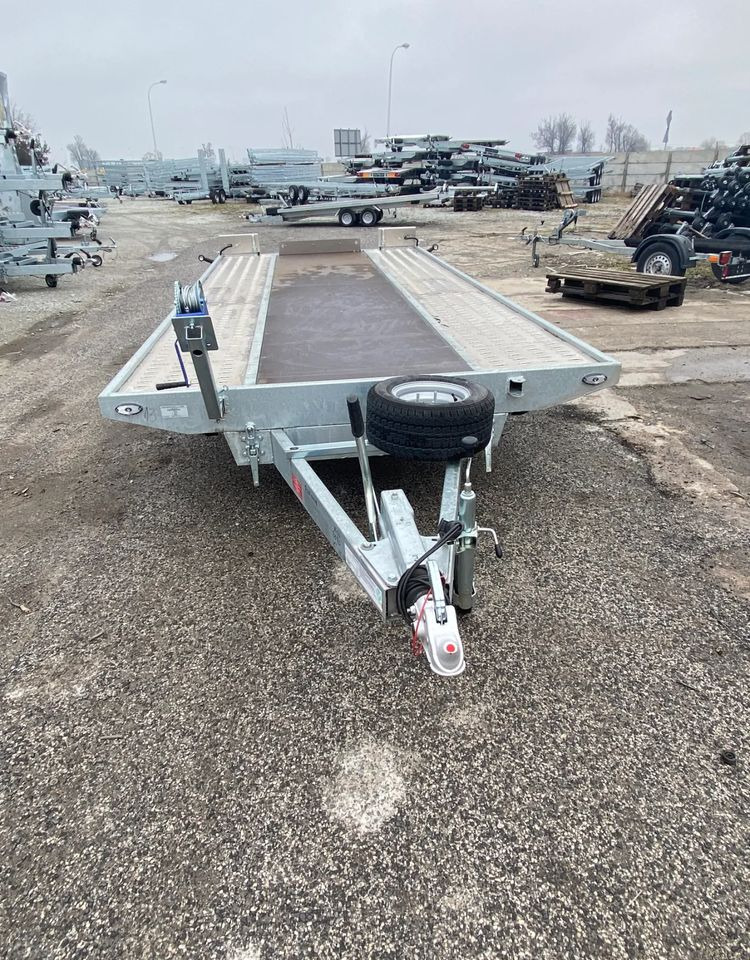 Niewiadów Saturn 4,5 x 2,10 sklejka - Reboque transporte de veículos: foto 1 Niewiadów Saturn 4,5 x 2,10 sklejka - Reboque transporte de veículos: foto 1