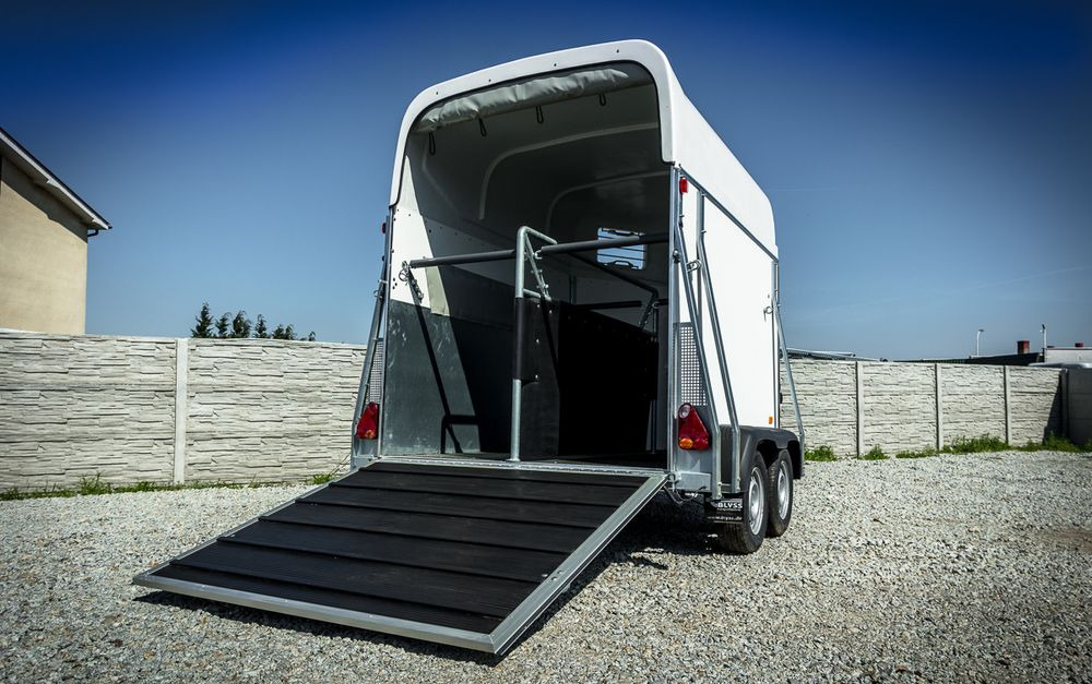 Niewiadów nowa PRZYCZEPA KONIOWA!! - Reboque para cavalos: foto 4 Niewiadów nowa PRZYCZEPA KONIOWA!! - Reboque para cavalos: foto 4