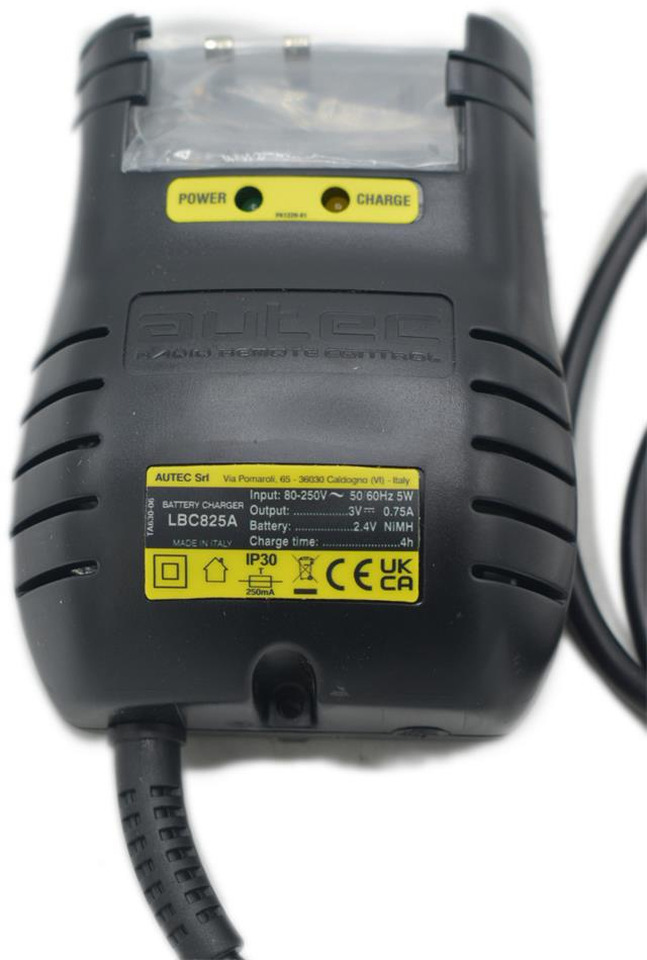 Autec original charger LBC825A - Sistema elétrico por Grua para camião: foto 4 Autec original charger LBC825A - Sistema elétrico por Grua para camião: foto 4