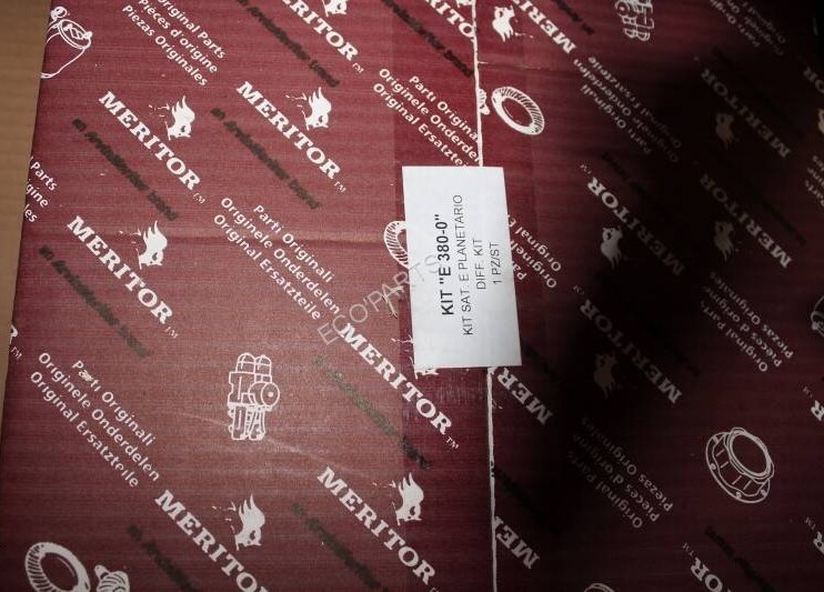 Renault Couple conique complet MS17X 7421597138 7421597139 7421597140 7421597141 7421597142 Couple conique avec bloc differentiel en origine méritor - Diferencial por Camião: foto 1 Renault Couple conique complet MS17X 7421597138 7421597139 7421597140 7421597141 7421597142 Couple conique avec bloc differentiel en origine méritor - Diferencial por Camião: foto 1