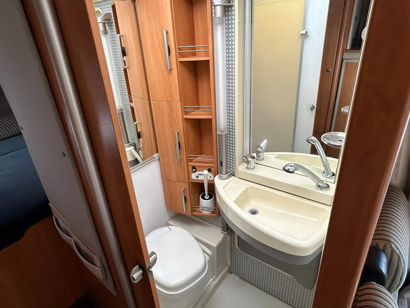 Autocaravana integral Fiat B644 6 personen HYMER de mooiste van Nederland: foto 11 Autocaravana integral Fiat B644 6 personen HYMER de mooiste van Nederland: foto 11