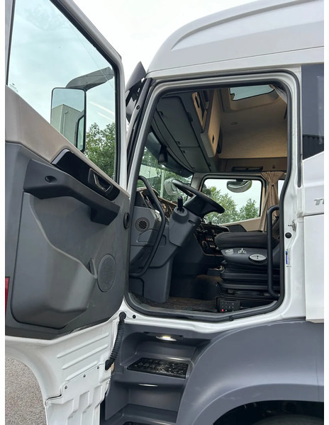 BMC TUGHRA 1846 TGR 460PK Euro 6 powered by Iveco / Automatic gearbox ZF - Tractor: foto 5 BMC TUGHRA 1846 TGR 460PK Euro 6 powered by Iveco / Automatic gearbox ZF - Tractor: foto 5