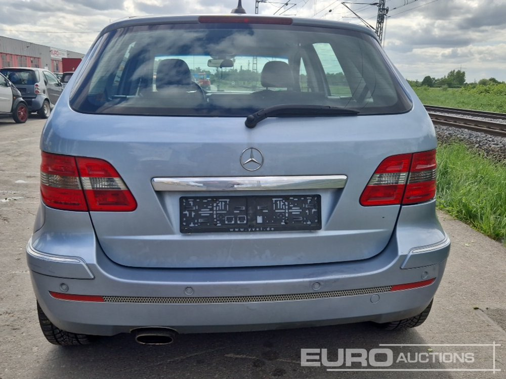 2005 Mercedes Benz B170 - Automóvel: foto 4 2005 Mercedes Benz B170 - Automóvel: foto 4