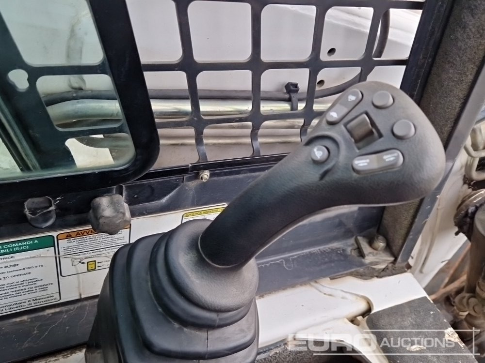 Mini pá carregadora 2011 Bobcat S100: foto 24