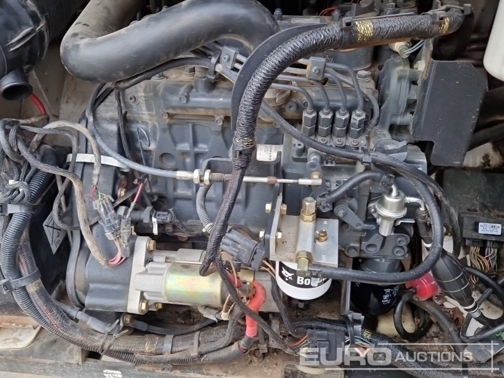 Mini pá carregadora 2011 Bobcat S100: foto 18