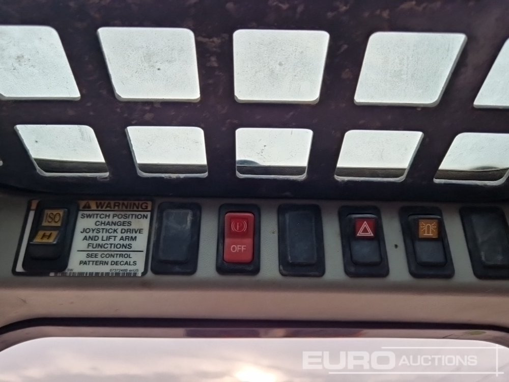 Mini pá carregadora 2011 Bobcat S100: foto 25