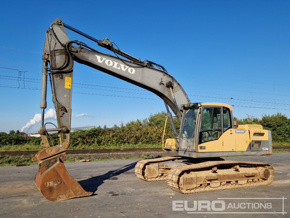 2012 Volvo EC220DL - Escavadora de rastos: foto 1 2012 Volvo EC220DL - Escavadora de rastos: foto 1