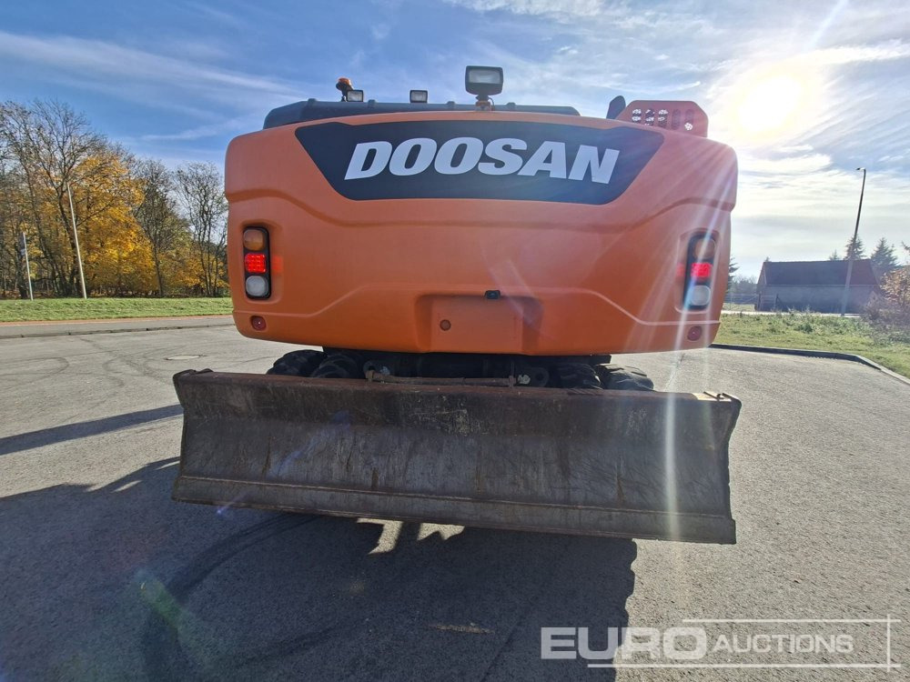 2013 Doosan DX160W-3 - Escavadeira de rodas: foto 3 2013 Doosan DX160W-3 - Escavadeira de rodas: foto 3