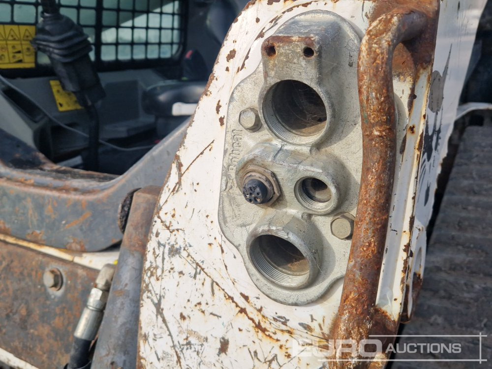 Mini pá carregadora 2014 Bobcat T650: foto 18