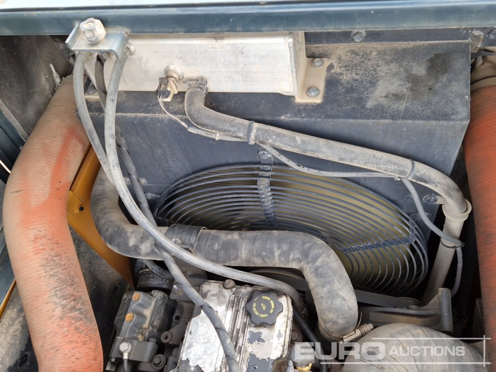 Escavadora de rastos 2014 Hyundai R330LC-9A: foto 32