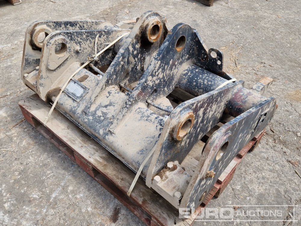 2018 QH to suit Hitachi ZW180-6 - Acoplamento rápido: foto 1 2018 QH to suit Hitachi ZW180-6 - Acoplamento rápido: foto 1