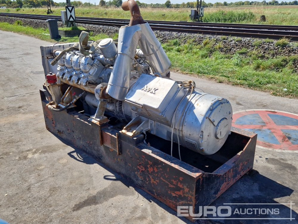 40kVA Static AvK Generstor with Mercedes V8 Diesel Engine - Gerador elétrico: foto 3 40kVA Static AvK Generstor with Mercedes V8 Diesel Engine - Gerador elétrico: foto 3
