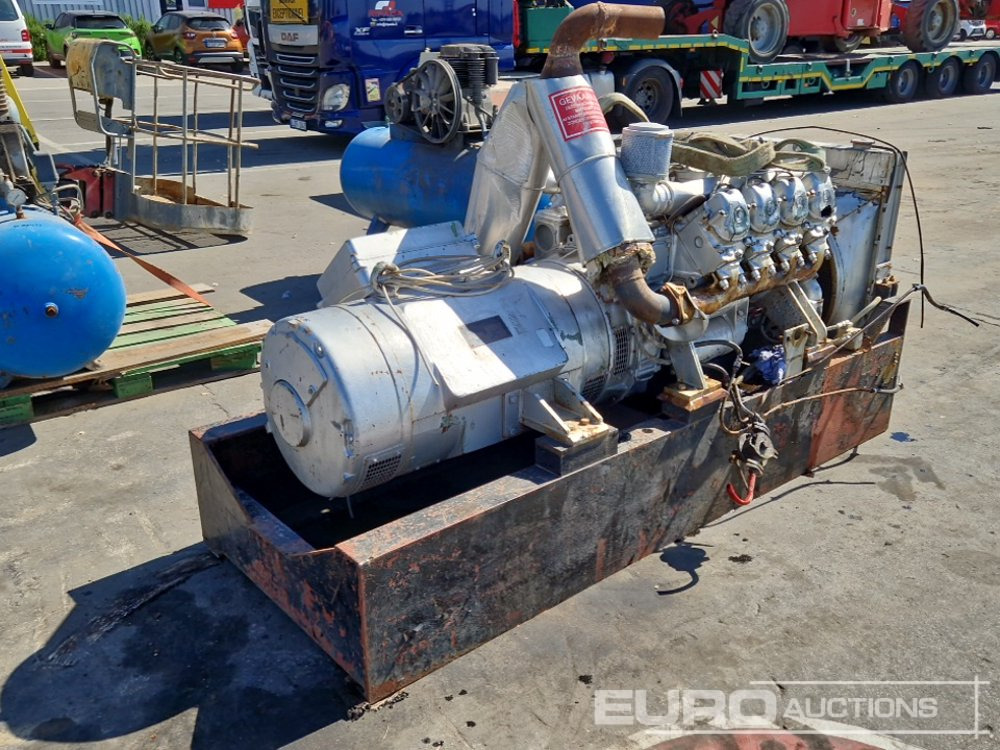 40kVA Static AvK Generstor with Mercedes V8 Diesel Engine - Gerador elétrico: foto 4 40kVA Static AvK Generstor with Mercedes V8 Diesel Engine - Gerador elétrico: foto 4