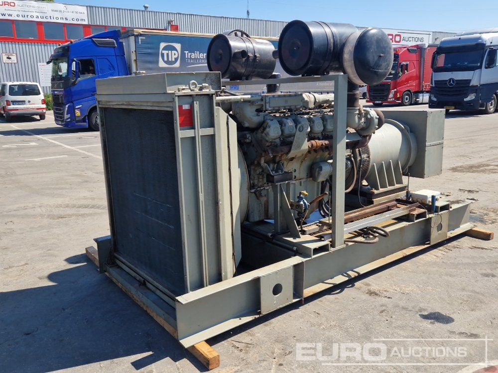 450kVA Static Diesel Generstor, Mercedes V12 Twin Turbo Engine (OM444LA) - Gerador elétrico: foto 3 450kVA Static Diesel Generstor, Mercedes V12 Twin Turbo Engine (OM444LA) - Gerador elétrico: foto 3