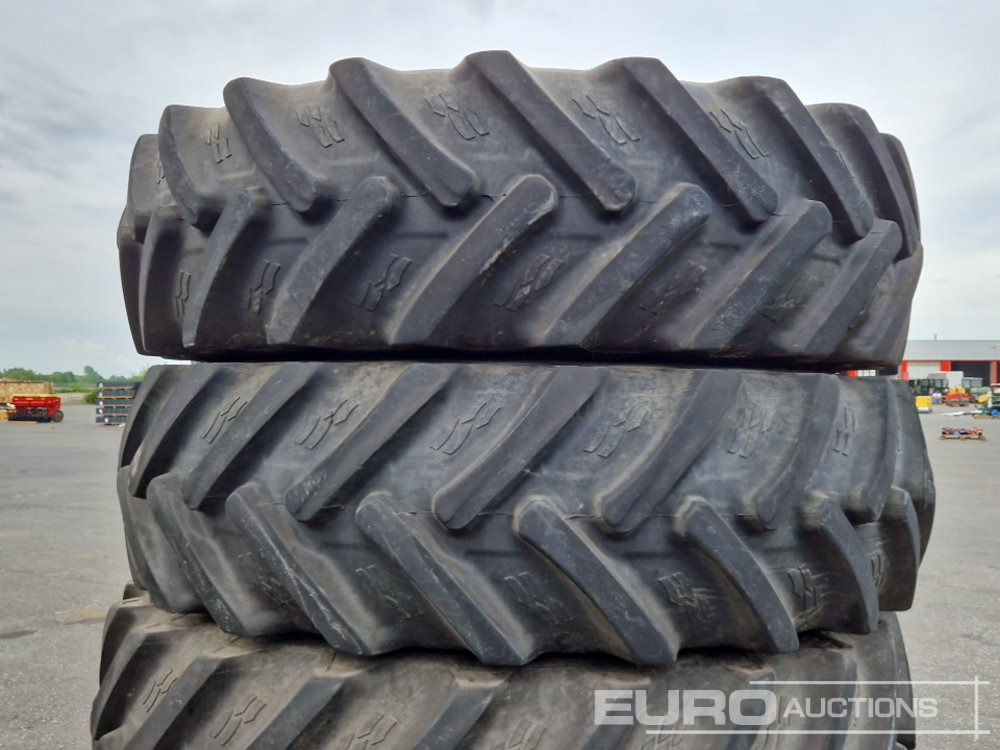 520/85 R46 Tyres with Rims - Pneu: foto 3 520/85 R46 Tyres with Rims - Pneu: foto 3