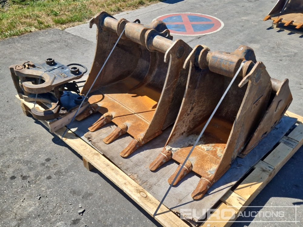 68" Ditching, 34", 17" Digging Buckets + QH - Balde: foto 1 68" Ditching, 34", 17" Digging Buckets + QH - Balde: foto 1