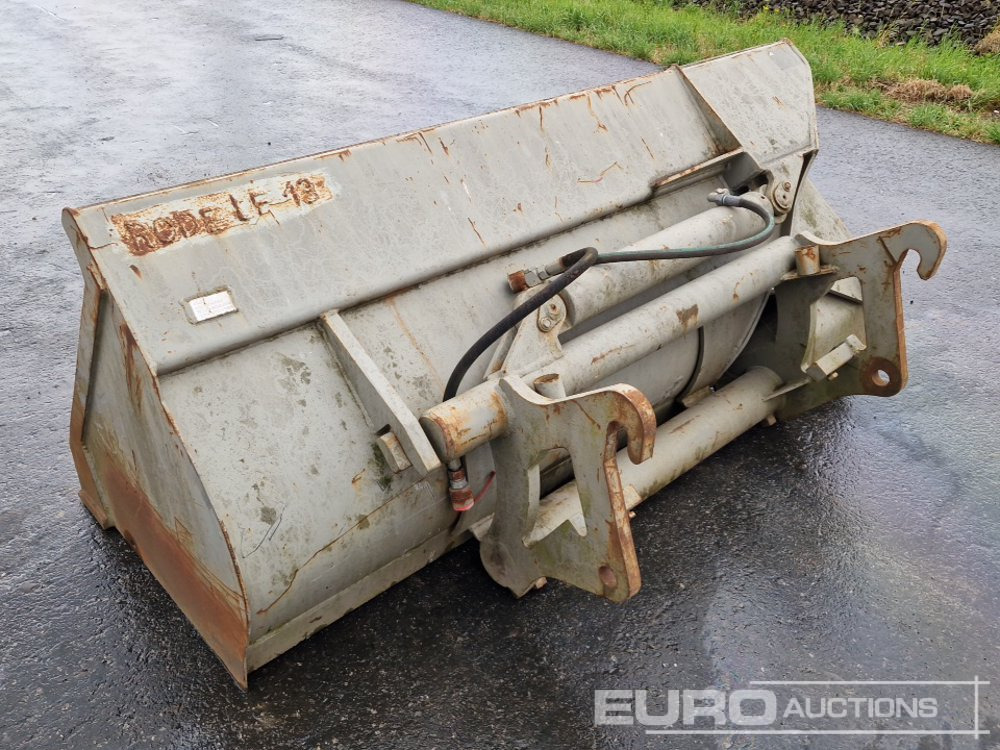 70" Front Liading Hydraulic Side Tip Bucket to suit Atlas Wheeled Loader - Balde: foto 2 70" Front Liading Hydraulic Side Tip Bucket to suit Atlas Wheeled Loader - Balde: foto 2