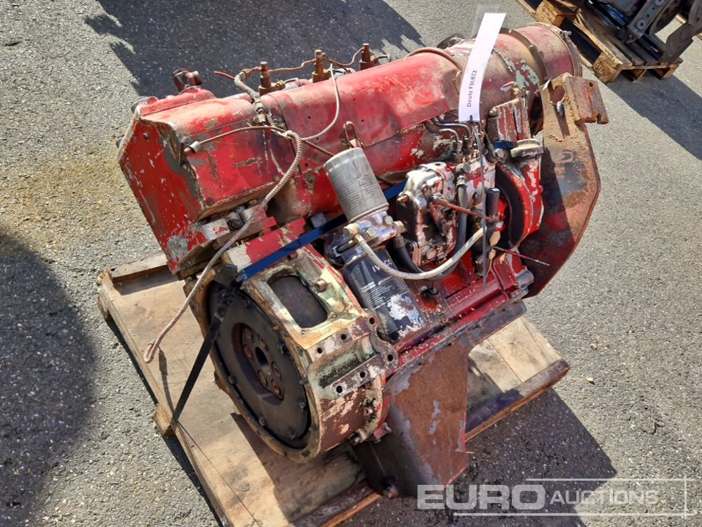 Deutz 3 Cylinder Diesel Engine - Motor: foto 1 Deutz 3 Cylinder Diesel Engine - Motor: foto 1