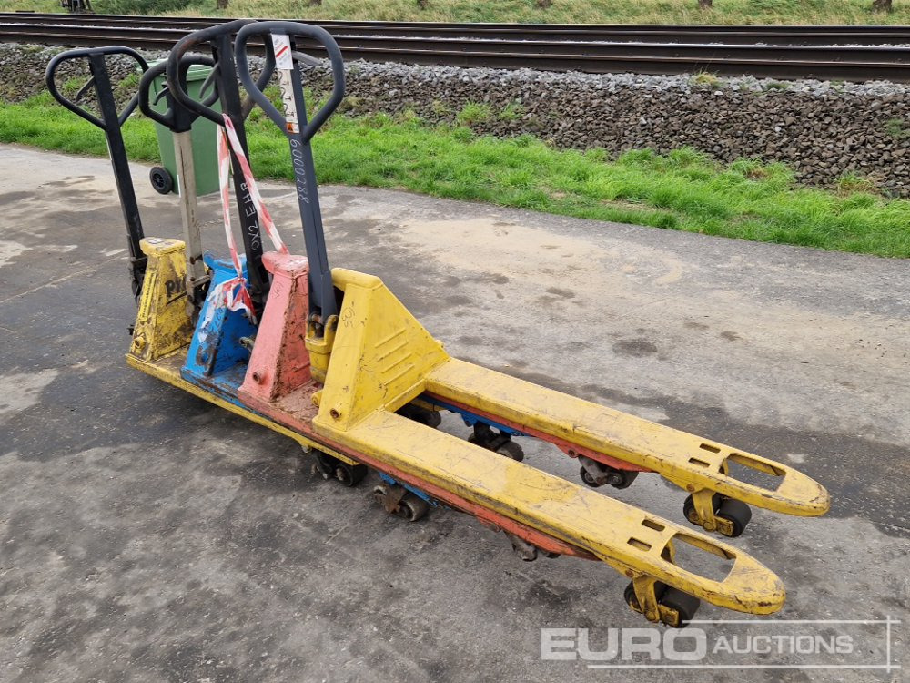 Walk Behind Pallet Truck (4 of) - Equipamento de movimentação: foto 2 Walk Behind Pallet Truck (4 of) - Equipamento de movimentação: foto 2