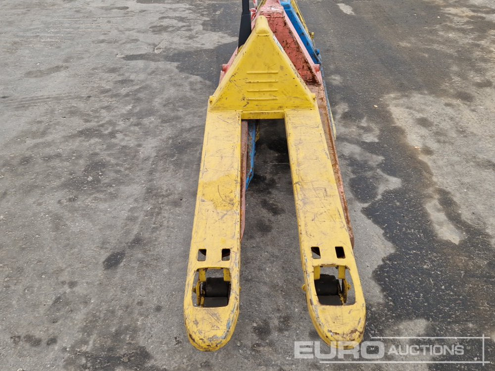 Walk Behind Pallet Truck (4 of) - Equipamento de movimentação: foto 3 Walk Behind Pallet Truck (4 of) - Equipamento de movimentação: foto 3