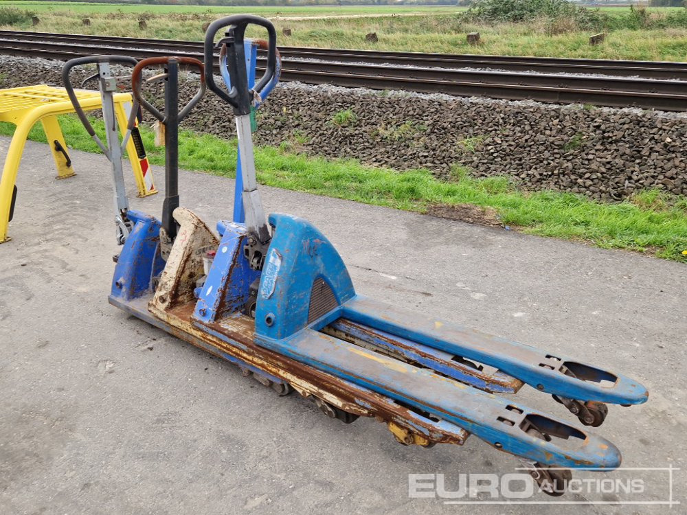 Walk Behind Pallet Truck (4 of) - Equipamento de movimentação: foto 4 Walk Behind Pallet Truck (4 of) - Equipamento de movimentação: foto 4