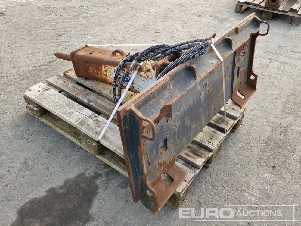 Furukawa FX35 - Martelo hidráulico: foto 2 Furukawa FX35 - Martelo hidráulico: foto 2