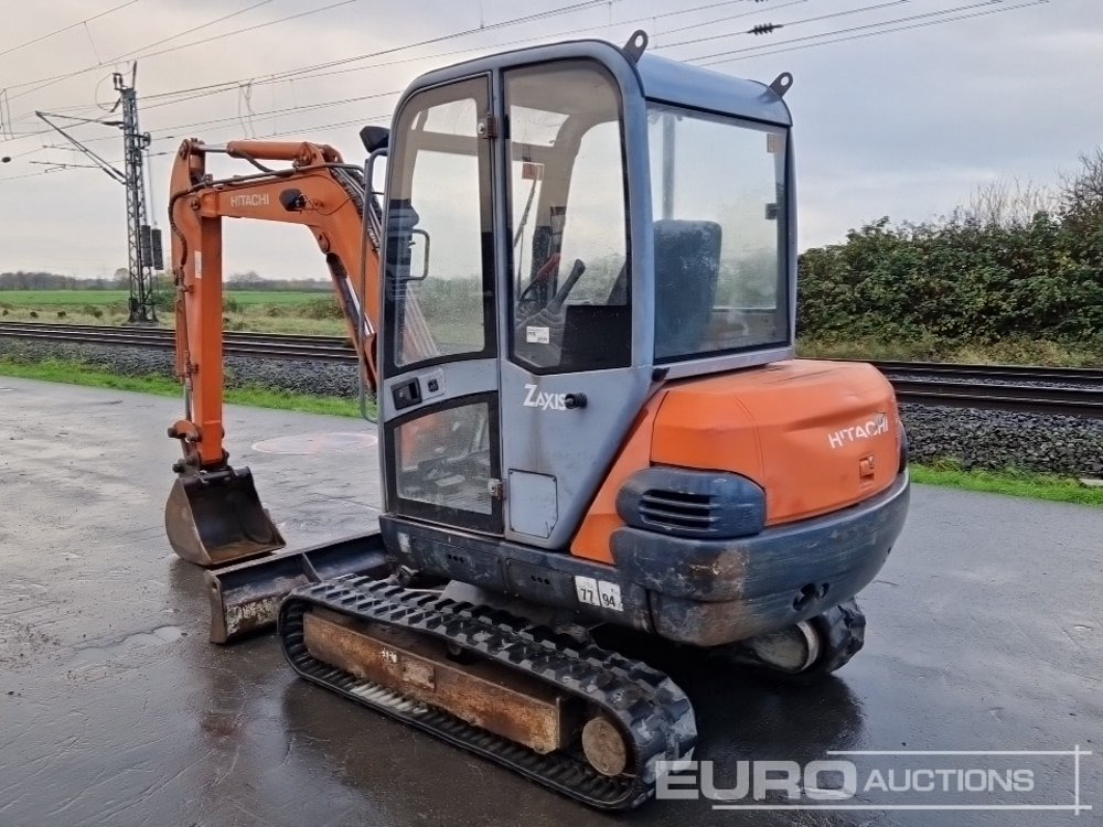 Hitachi ZX30 - Mini escavadeira: foto 3 Hitachi ZX30 - Mini escavadeira: foto 3