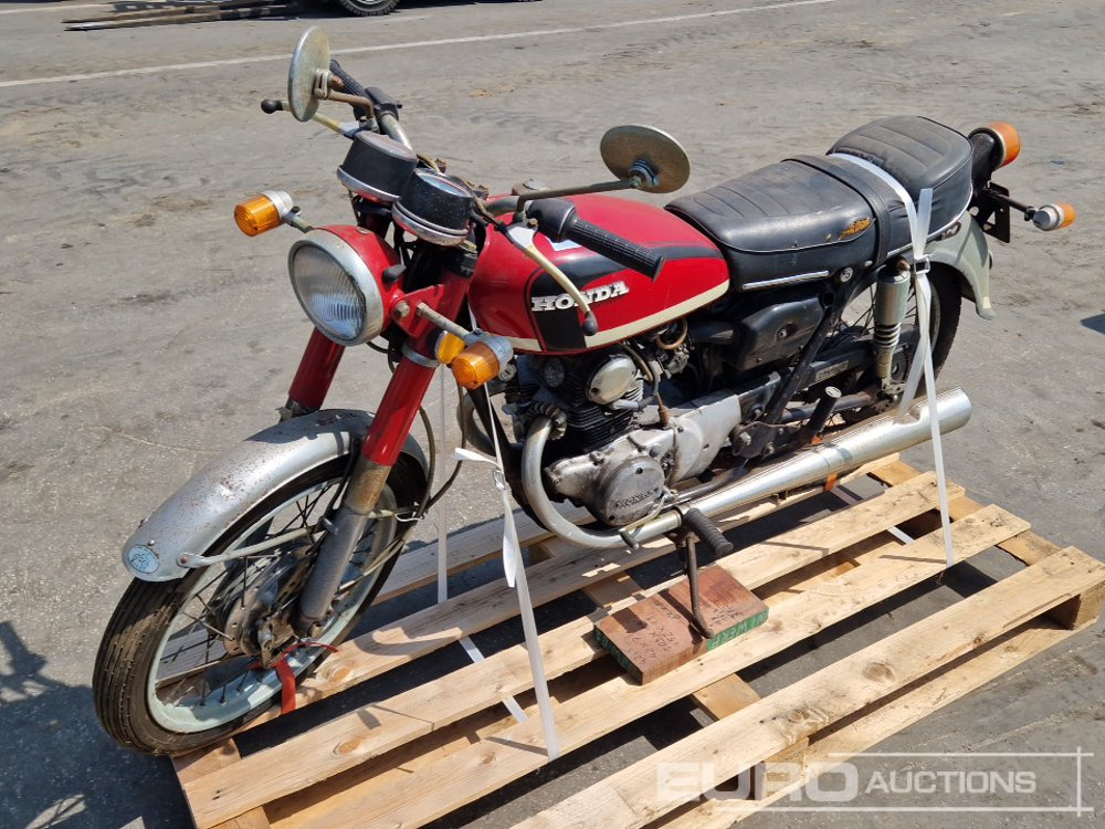 Honda 125 - Motocicleta: foto 1 Honda 125 - Motocicleta: foto 1