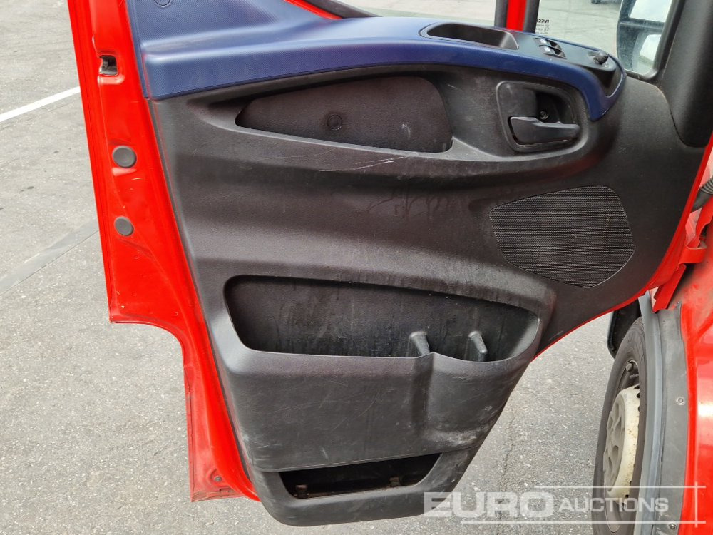Furgão Iveco Daily 35-120: foto 24