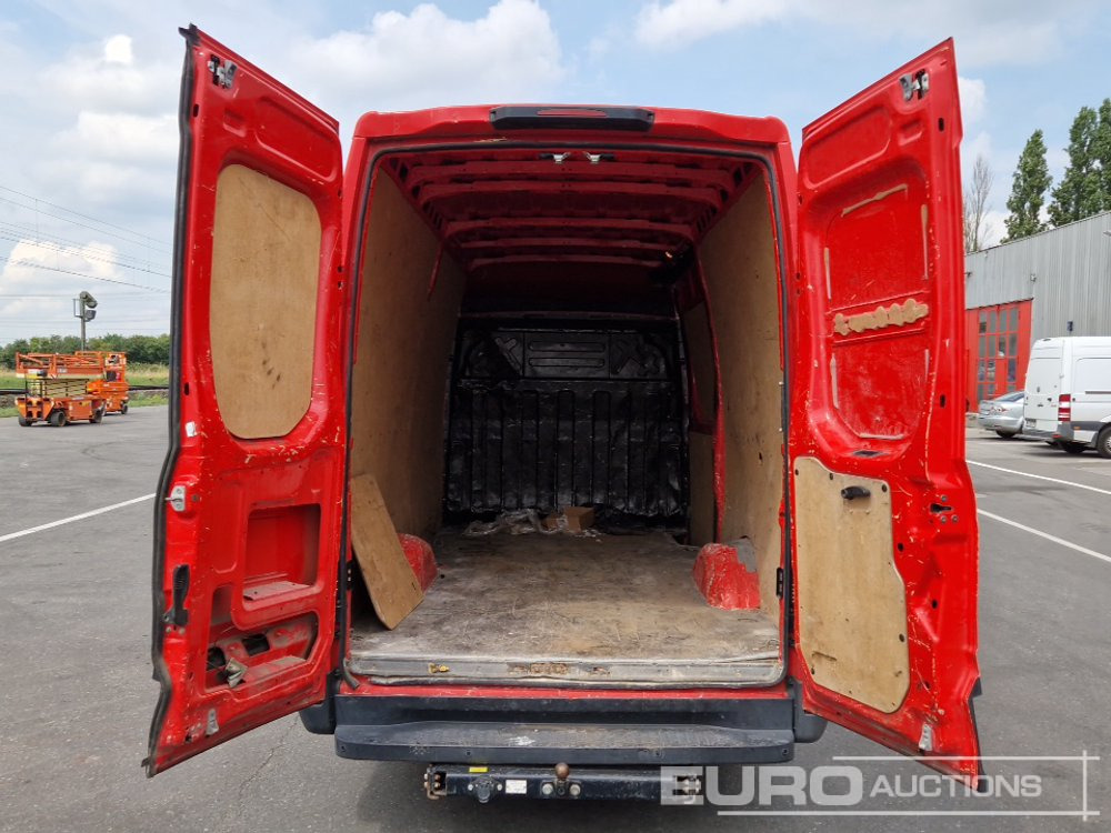 Furgão Iveco Daily 35-120: foto 18