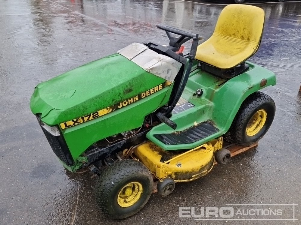 John Deere LX172 - Cortador de grama: foto 1 John Deere LX172 - Cortador de grama: foto 1