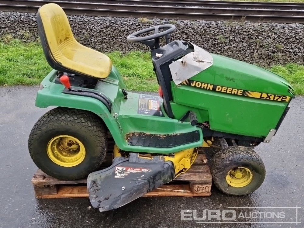 John Deere LX172 - Cortador de grama: foto 5 John Deere LX172 - Cortador de grama: foto 5