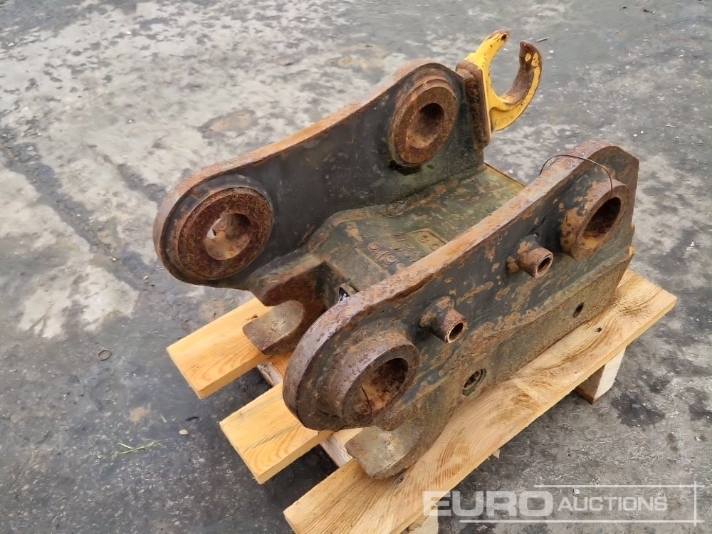 MS08 Quick hitch to suit Kubota KX080-3 - Acoplamento rápido: foto 3 MS08 Quick hitch to suit Kubota KX080-3 - Acoplamento rápido: foto 3